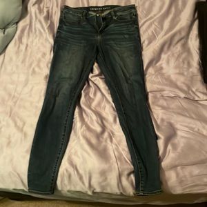 Women’s American eagle jeans